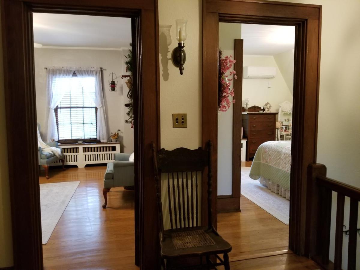 Almost Heaven Bed & Breakfast Waynesville Bagian luar foto