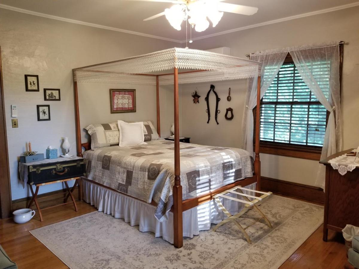 Almost Heaven Bed & Breakfast Waynesville Bagian luar foto