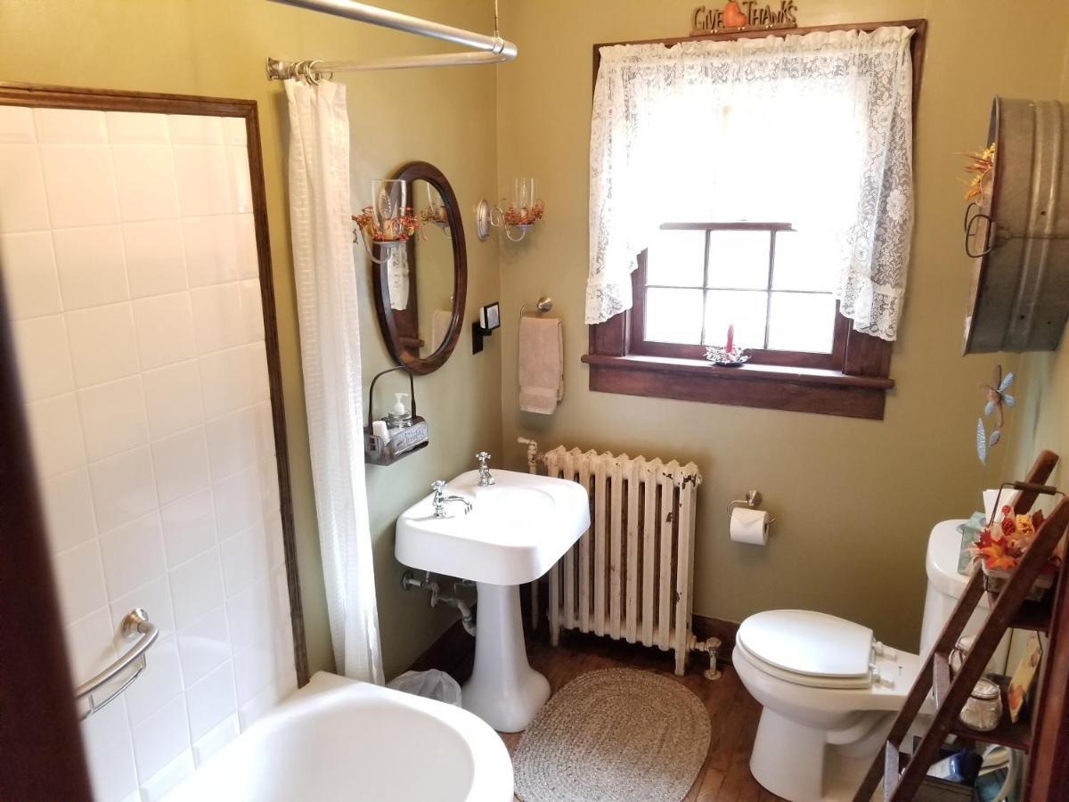 Almost Heaven Bed & Breakfast Waynesville Bagian luar foto