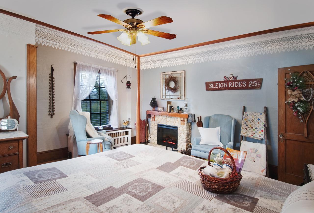 Almost Heaven Bed & Breakfast Waynesville Bagian luar foto
