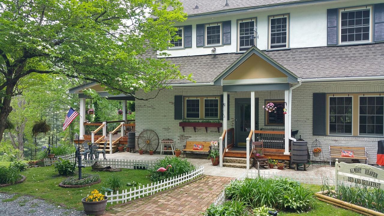 Almost Heaven Bed & Breakfast Waynesville Bagian luar foto